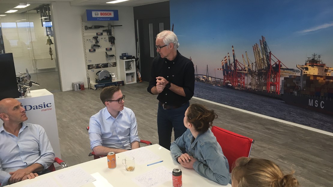 Onderzoeker Johan Reijenga geeft workshop Design Thinking